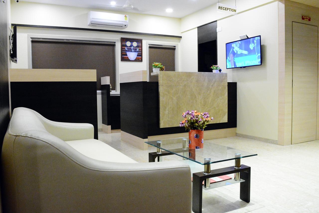 Hotel Ramkrishna Executive Barsi ภายนอก รูปภาพ